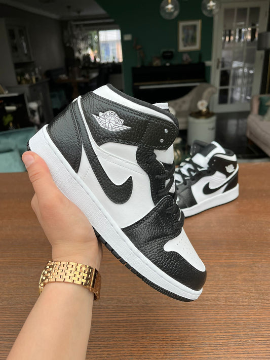 BullseyeSB – Kyle Air Jordan 1 Custom