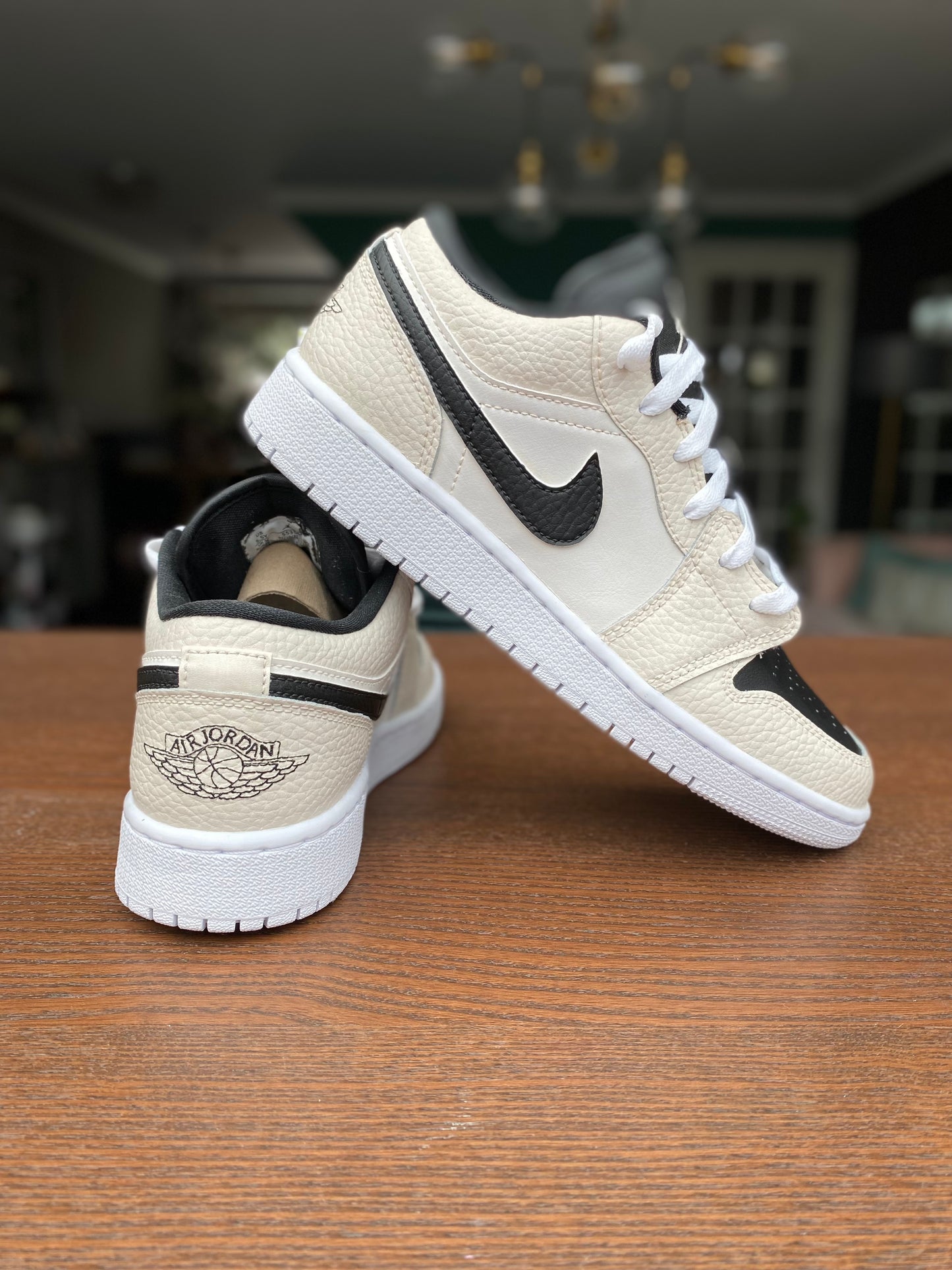 CUSTOM AJ1 LOW SAND BLACK COLORWAY.