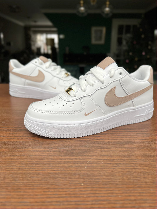 CUSTOM AF1 BEIGE SWOOSH.