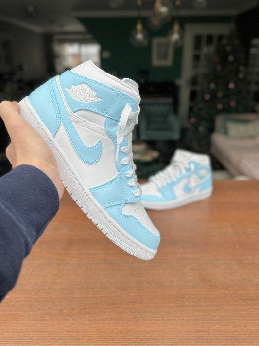 CUSTOM AJ1 PALE BLUE COLORWAY.